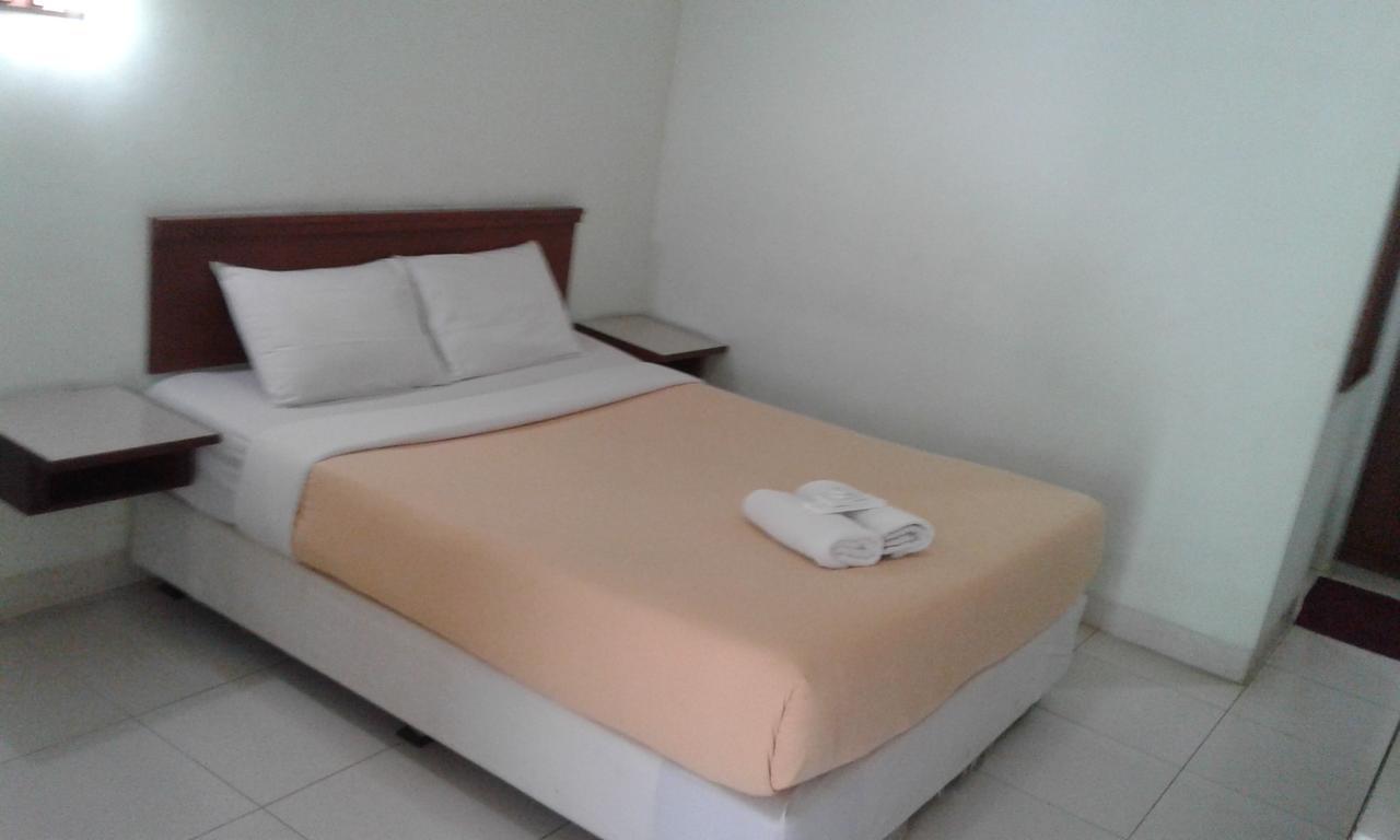 Pandu Lakeside Hotel Parapat Extérieur photo