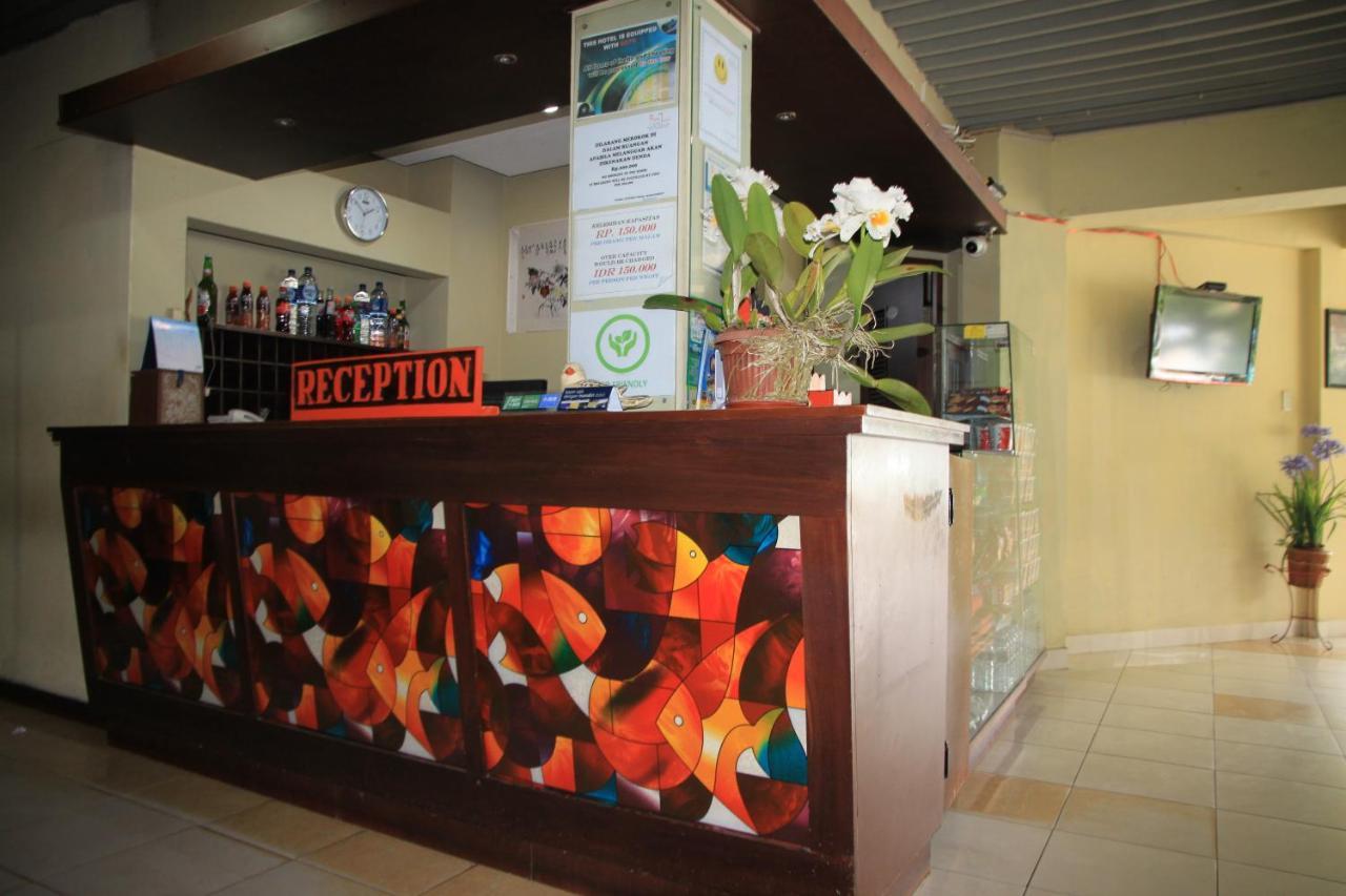 Pandu Lakeside Hotel Parapat Extérieur photo